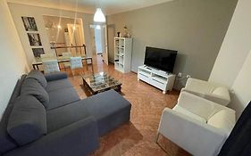 Lovely One Bedroom Flat- Excellent Location