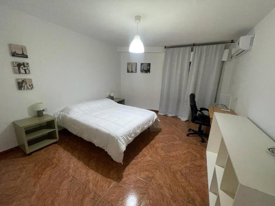 Lovely One Bedroom Flat- Excellent Location Grenade Extérieur photo