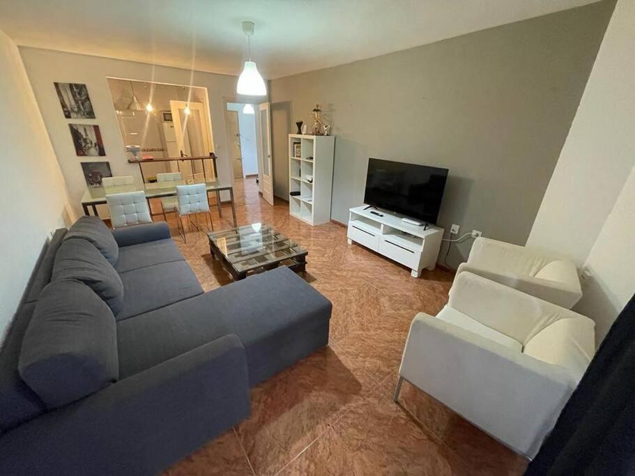 Lovely One Bedroom Flat- Excellent Location Grenade Extérieur photo